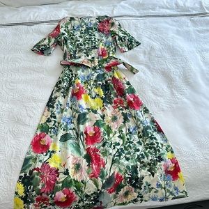 Flower midi dress like new !